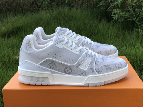 _version_ middle gang LV alliance_ white gray color matching_ full code shipment 38--45-5c7f0e9e